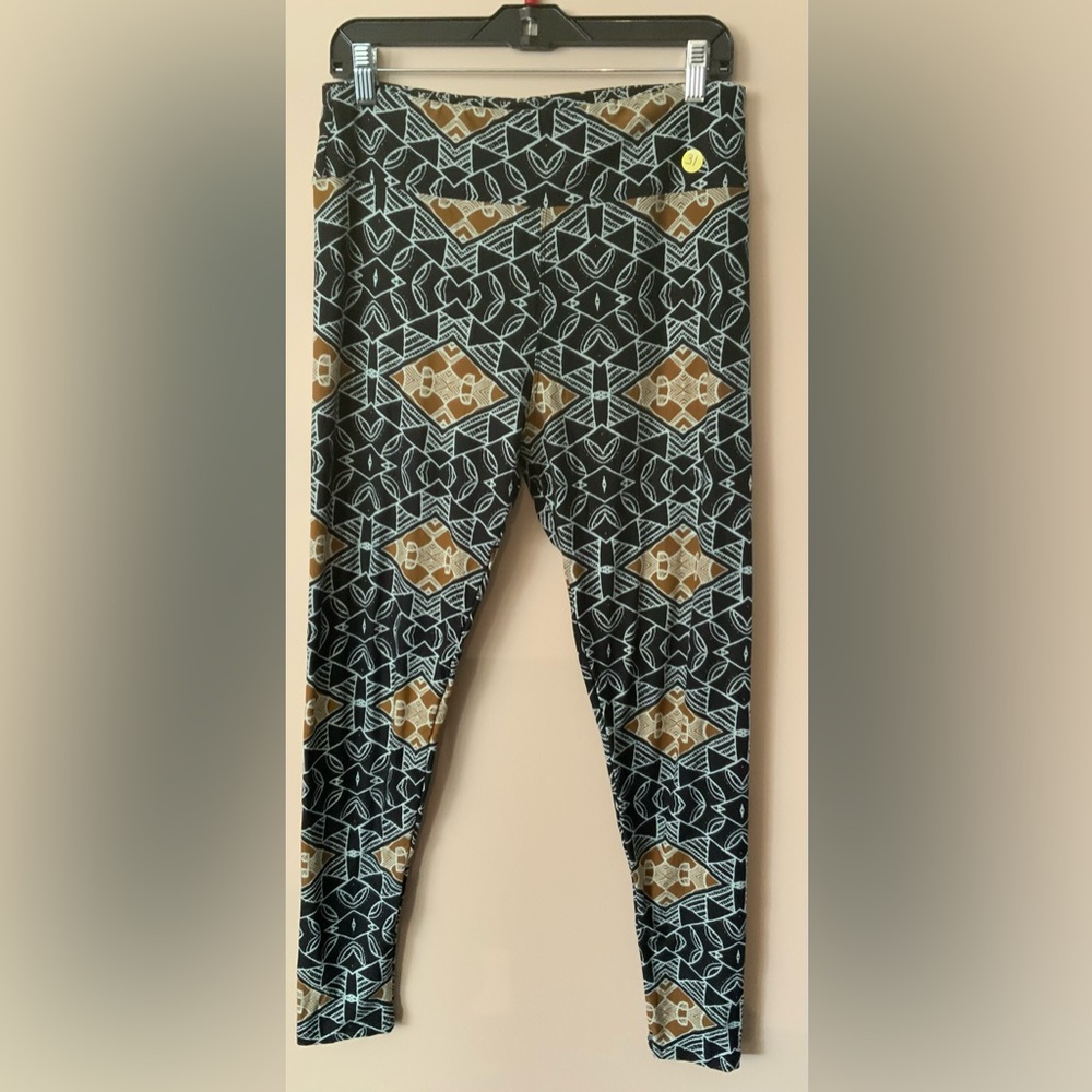 Lularoe - Picture 3 of 3
